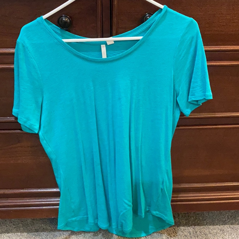 solid blue cute top!!